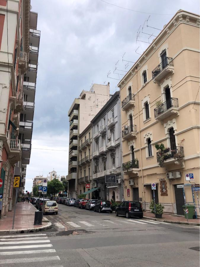 Downtown Lodge Museum Taranto Exterior photo